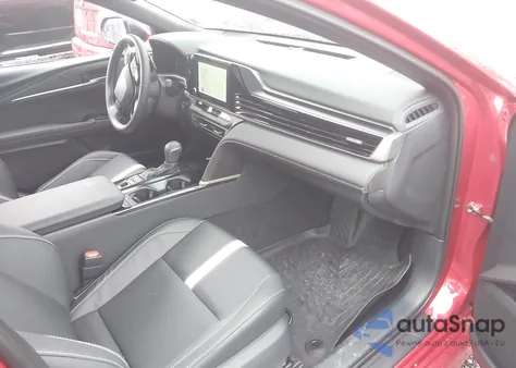 2025 Toyota Camry Se z USA, uszkodzony, nr VIN 4T1DAACK6SU135346